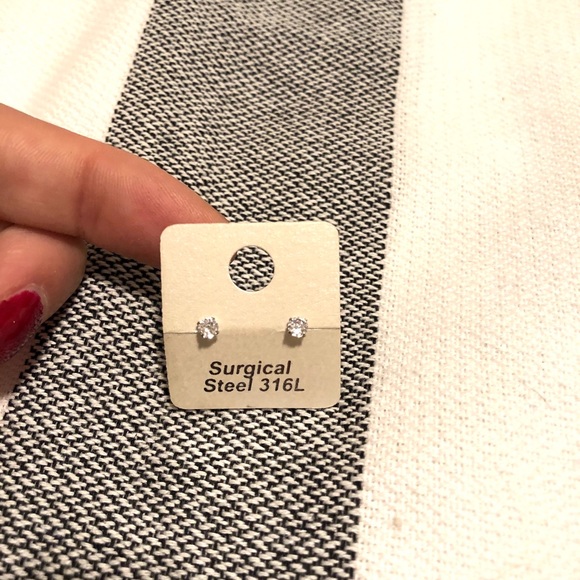 Reversible silver earrings - Picture 2 of 2